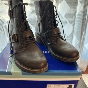 White Mountain Brown Lace-Up Combat Style Boots
